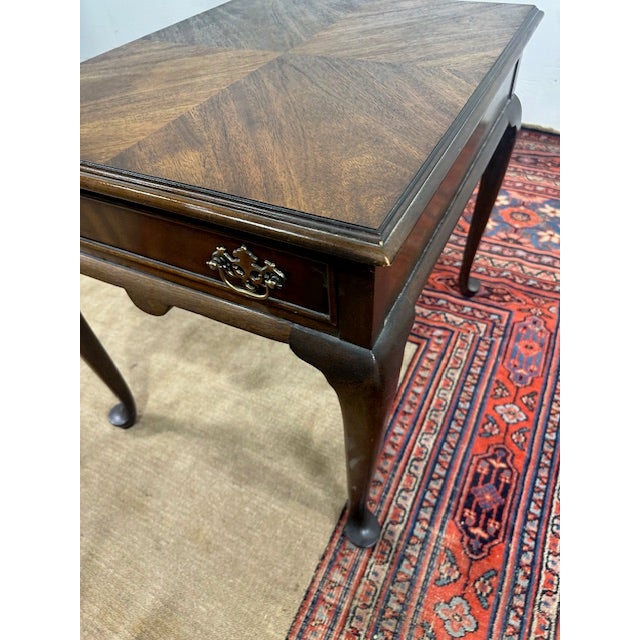 Queen Anne 1990s Drexel Queen Ann Style Mahogany End Table For Sale - Image 3 of 10