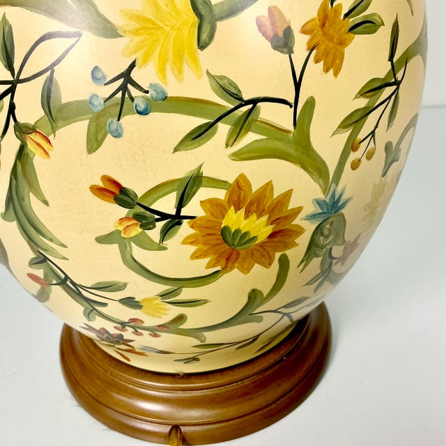 1980s Boho Chic Rustic European Italian Tuscany Style Ceramic Handpainted Flora Table Lamp With New Shade For Sale - Image 14 of 18