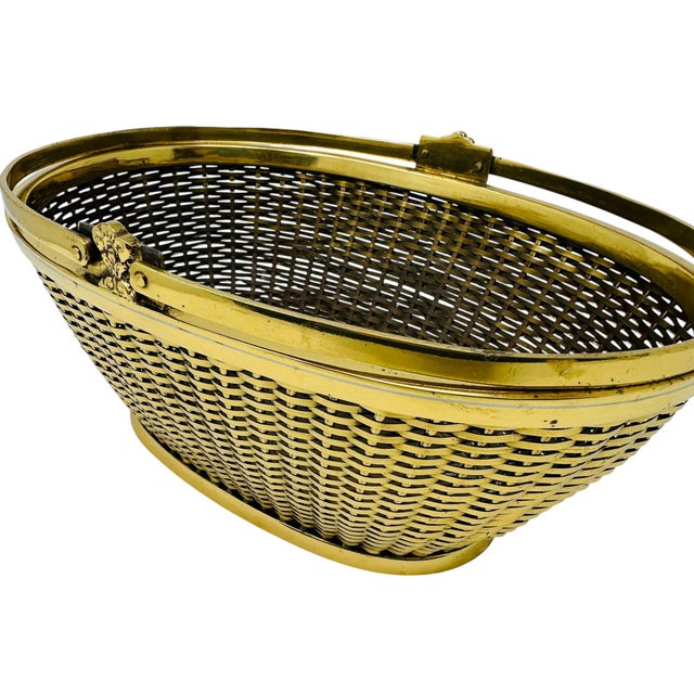 Mid-Century Hollywood Regency Woven Brass Centerpiece Basket - 1970s For Sale - Image 13 of 15