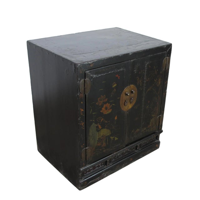 Early 19th Century Mid 19 Century Hand Painted Antique Chinese Cabinet For Sale - Image 5 of 11