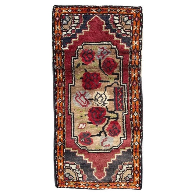 Small Vintage Turkish Yastik Rug, 1950s For Sale - Image 15 of 15