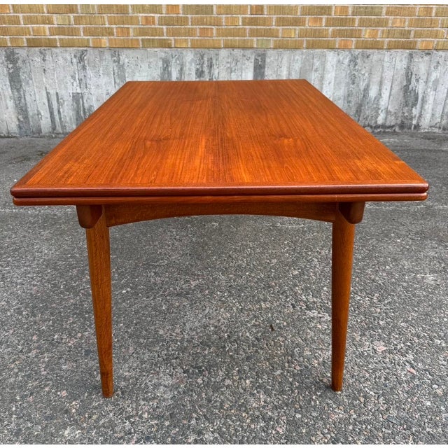 Andreas Tuck AT-312 Dining Table by Hans J. Wegner for Andres Tuck, 1950s For Sale - Image 4 of 13