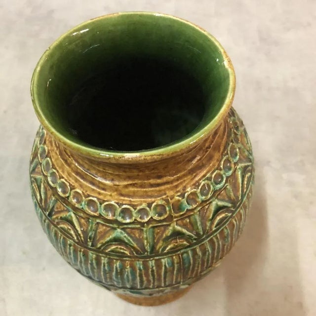 Ceramic vase signed West-Germany.La Bay Ceramic Fat Lava means, a somewhat simplistic way, the production of manufactures...