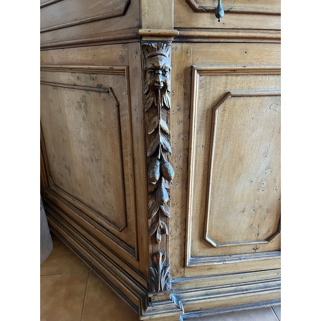 Traditional Italian Walnut Credenza With Hand-Carved Details & Grey Marble Top, Trapezoidale Circa 1850–1880 For Sale - Image 3 of 3