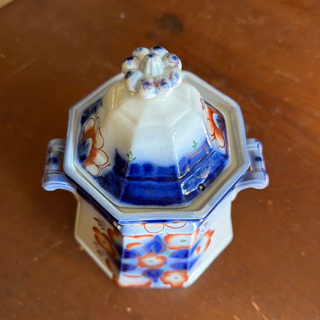 Farmhouse Antique Gaudy Welsh Crescent Pinwheel Flow Blue Covered Sugar Bowl, Circa 1840s For Sale - Image 3 of 12