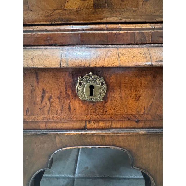 Wood Antique William and Mary Burl Walnut Chest on Stand With Original Bronze Hardware and Cannonball Feet, Late 17th Century For Sale - Image 7 of 15