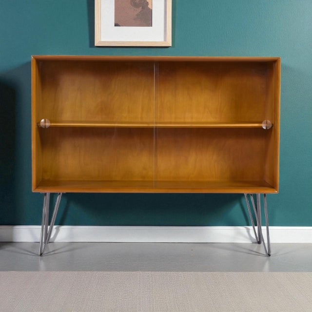 Mid-Century Modern Heywood Wakefield china cabinet. This piece is restored Heywood Wakefiled, wheat finish, M1546 dispay...