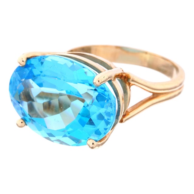 14k Gold Oval Blue Topaz Cocktail Ring For Sale