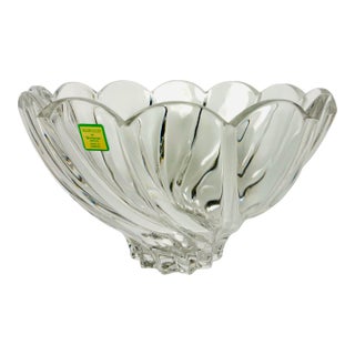 Marquis by Waterford Crystal Twisted Petal Centerpiece Bowl For Sale