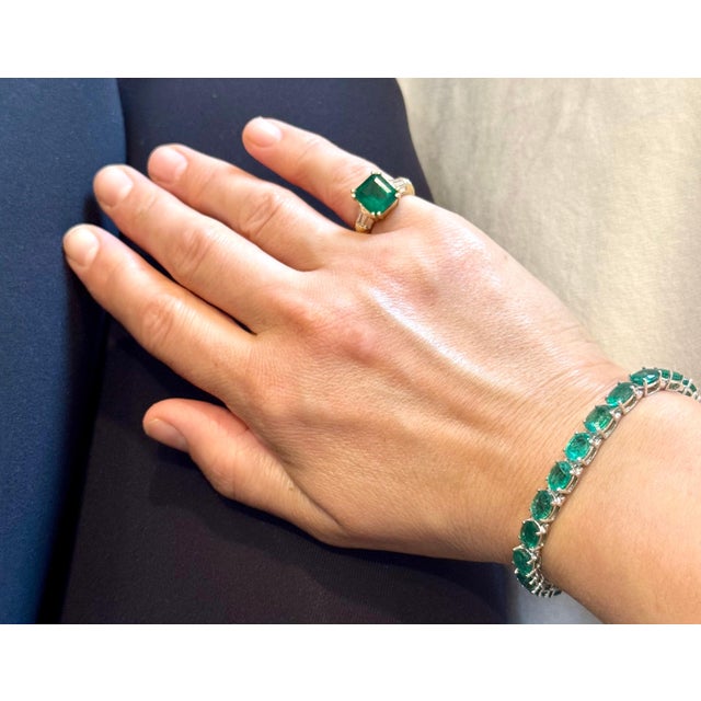 22 Carat Natural Emerald Cocktail Tennis Bracelet 14 Karat White Gold 7" For Sale - Image 14 of 18