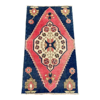 Turkish Yastik Rug 1'7" x 2'10" For Sale