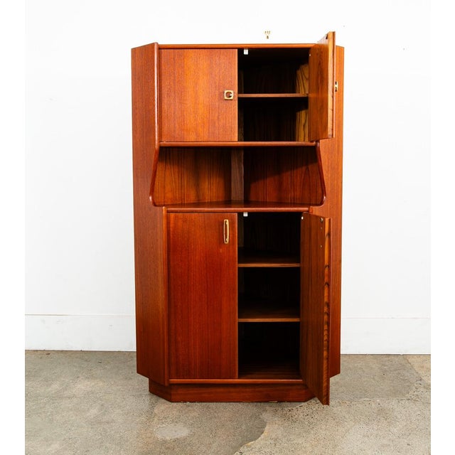 1960s Mid Century Danish Modern Corner Cabinet Unit Teak Denmark Hutch Brass For Sale - Image 9 of 12