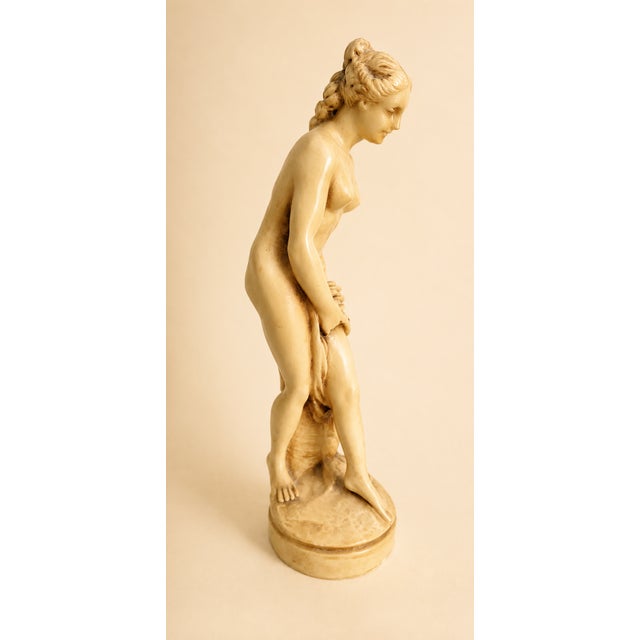 Renaissance Vintage Bathing Venus Italian Renaissance Resin Statue For Sale - Image 3 of 7