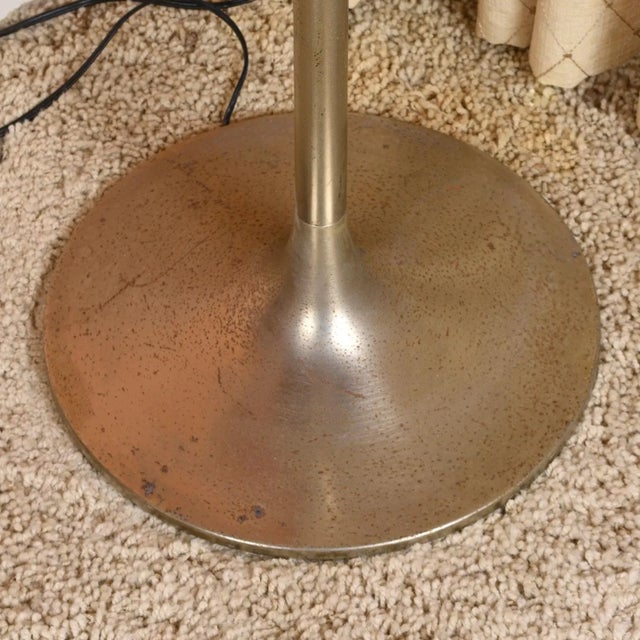 1970s Postmodern Tulip Base "Bud Grande" Flash Floor Lamp by Harvey Guzzini for Meblo For Sale - Image 10 of 11