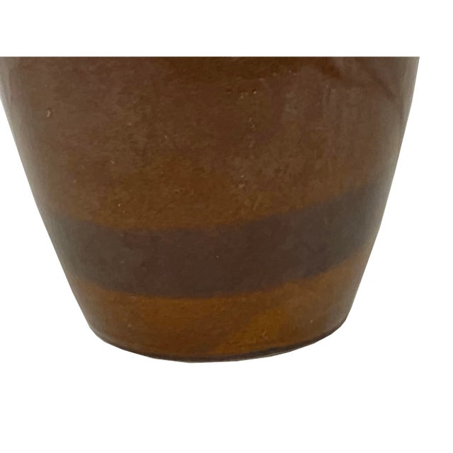 Crafted with meticulous care, this exquisite ceramic vessel embodies the timeless beauty of vintage Chinese artistry....