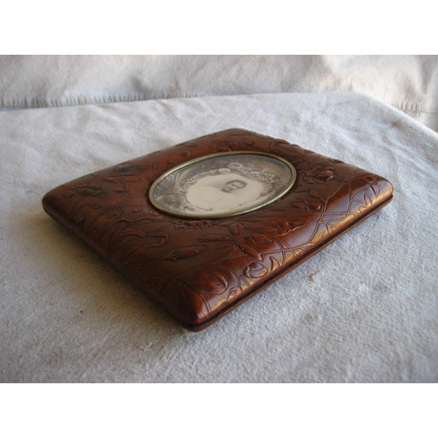 Late 19th Century French Art Nouveau Leather Picture and Frame Album For Sale - Image 12 of 17