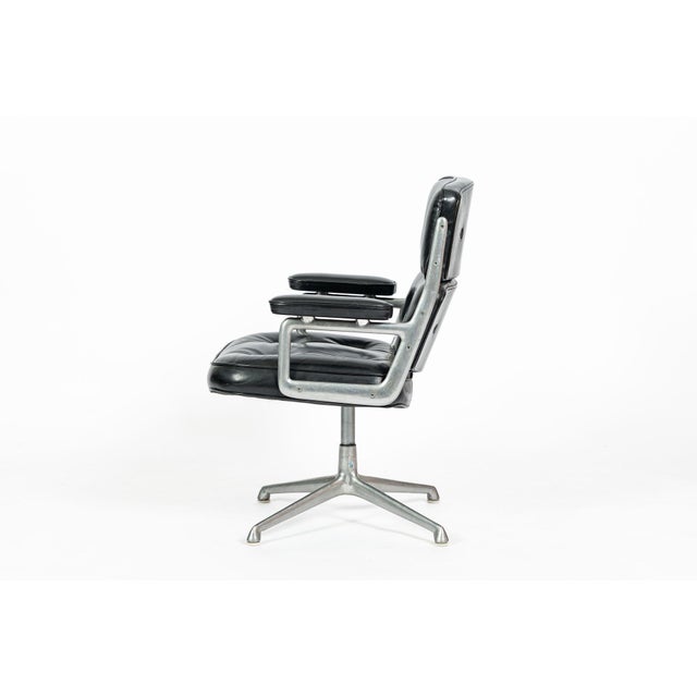 1960s Early Eames Time Life Executive Chair Herman Miller, 1960s, Xerox Corp. For Sale - Image 5 of 17