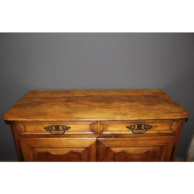 Wood 18th Century Louis XIV Sideboard in Walnut For Sale - Image 7 of 14