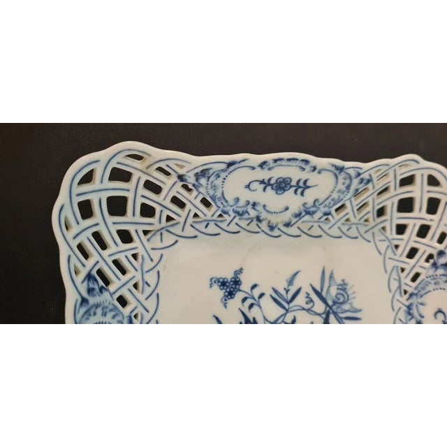 Meissen Blue Onion Dish, 1950s For Sale - Image 6 of 9
