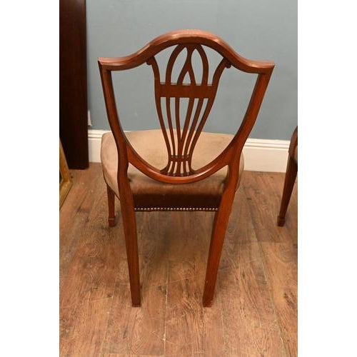 Hepplewhite Dining Chairs in Mahogany, Set of 8 For Sale - Image 11 of 12