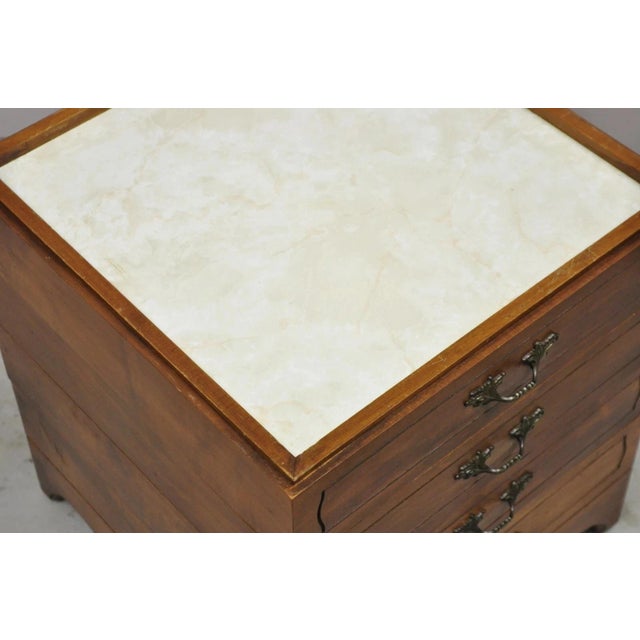 Vintage Mark Adam Co. Mid Century Modern Stacking Folding Snack Table - Set of 3 For Sale - Image 11 of 12