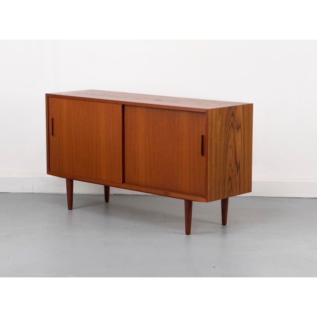 Purple Danish Teak Sideboard by Carlo Jensen for Hundevad & Co., 1960s For Sale - Image 8 of 15