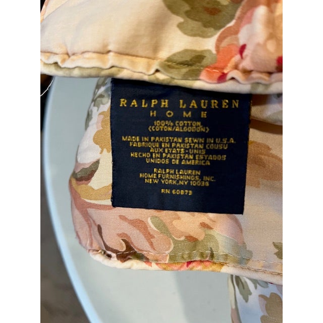 English Ralph Lauren King Bedding Set - Comforter, Four (4) Pillowcases & Bedskirt For Sale - Image 3 of 12