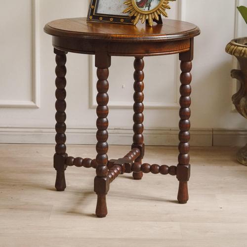 Round Oak Side Table, 1900 For Sale - Image 9 of 14