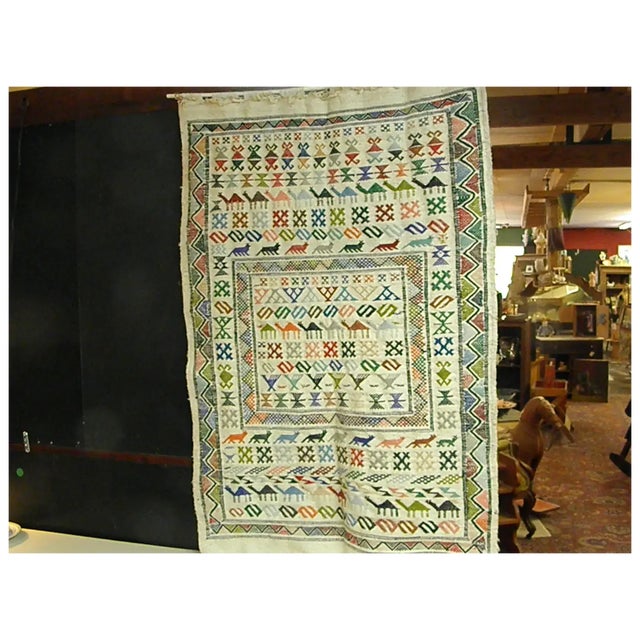 Folk Art Mid 20th Century Beautiful Hand-Woven Wool Peruvian Wall Hanging For Sale - Image 3 of 16