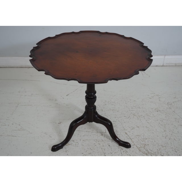 American Antique Early 19th Century Mahogany Tilt Top Table For Sale - Image 3 of 12