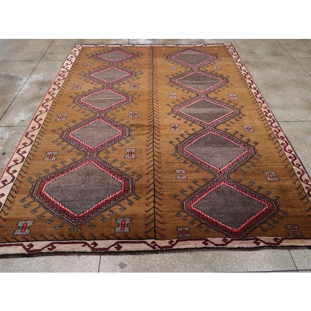 Galerie Shabab Collection Mid-20th Century Turkish Tribal Room Size Carpet For Sale - Image 4 of 10