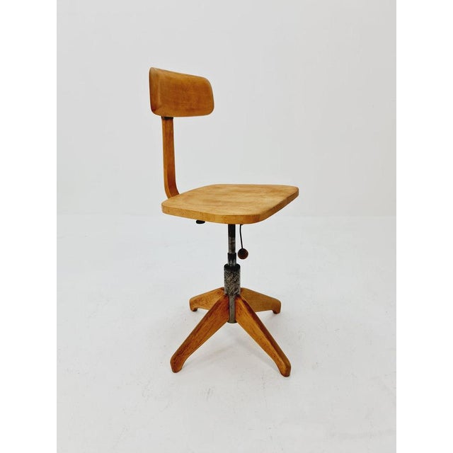 Brown Bauhaus Swivel Office Chair in Wood by Der Ferderdreh, 1930s For Sale - Image 8 of 11
