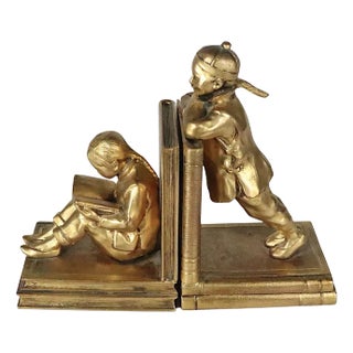 Pair of Vintage Bookends by Ronson Depicting Asian Children C 1920/30's For Sale
