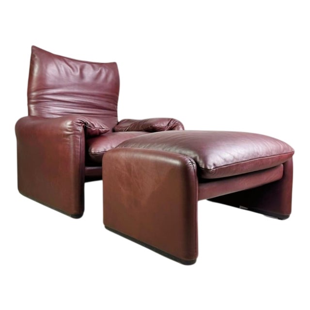 Set of Maralunga Chair with Ottoman by Vico Magistretti for Cassina For Sale
