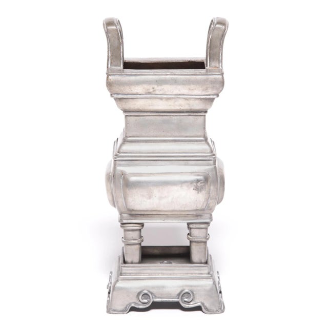 The traditional Chinese gu vase dates back as far as 1600 BC, when the form was originally cast in bronze. This set of...