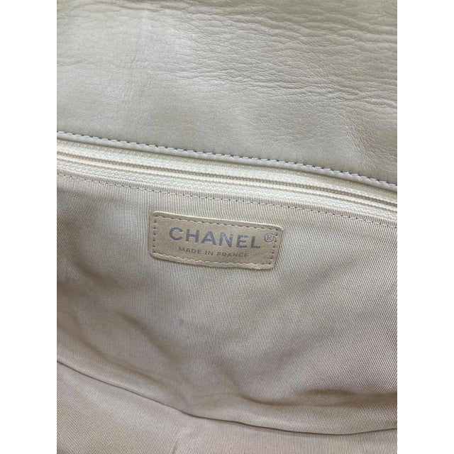 Rare Chanel Nude Lambskin Hula Hoop Bag For Sale - Image 9 of 10