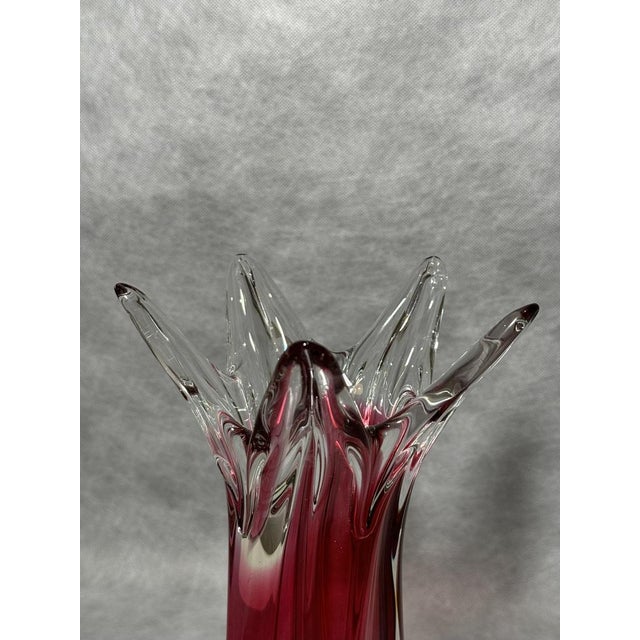 Mid-Century Modern Large Sculptural Pink Art Glass Vase in the style of Chribska, 1970s For Sale - Image 3 of 7