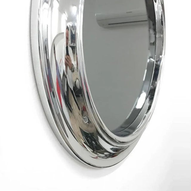 Mid-Century Italian Round Polished Chromed and Smoked Mirror, 1960s For Sale - Image 4 of 5