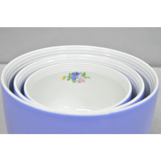 Victorian Vintage Hall's "Rose Parade" 1259 Blue Ceramic Nesting Mixing Bowls - Set of 3 For Sale - Image 3 of 13