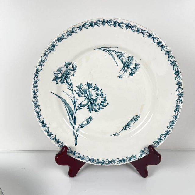 Earthenware Oeillet Dinner Plates from KG Lunéville, 19th Century, Set of 6 For Sale - Image 4 of 14