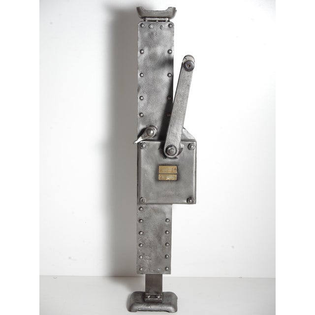 Functional restored heavy duty jack, 3000 kg. Patented system. Weight around 30 kg. Great decoration or functional tool....