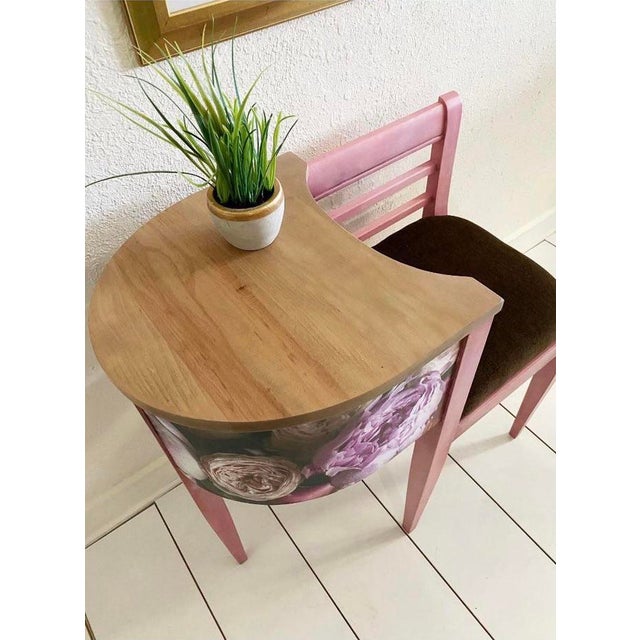 Arts & Crafts 1940s Refinished Vintage Gossip Bench For Sale - Image 3 of 13