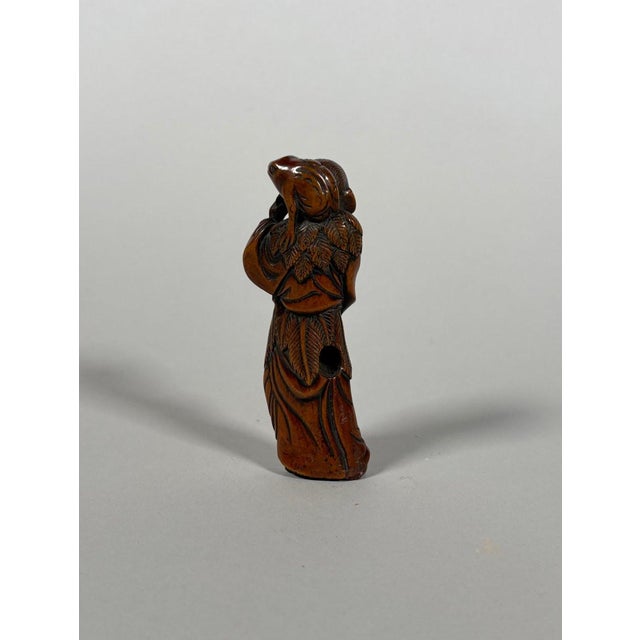 Wooden netsuke, early 18th century, Edo period, Japan For Sale - Image 4 of 12
