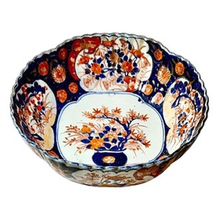 Early 19th Century Japanese Imari Porcelain Bowl For Sale