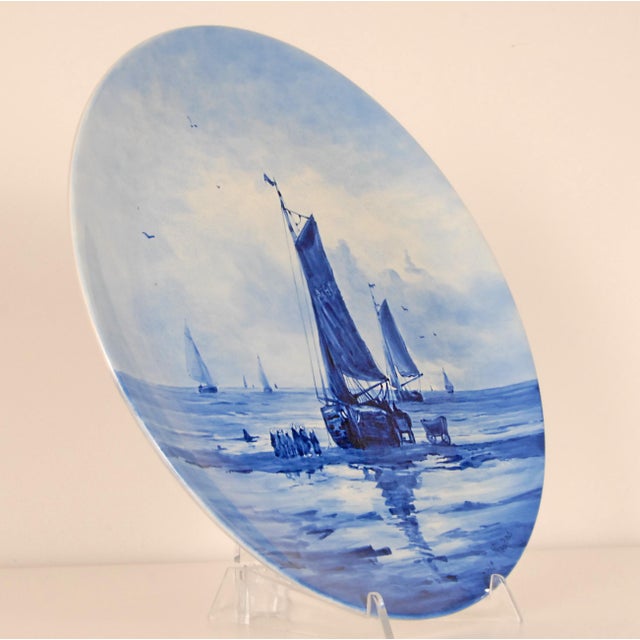 Large Blue and White Wall Plate with Handpainted Seascape after Mesdag from Royal Delft, 1960s For Sale - Image 10 of 12