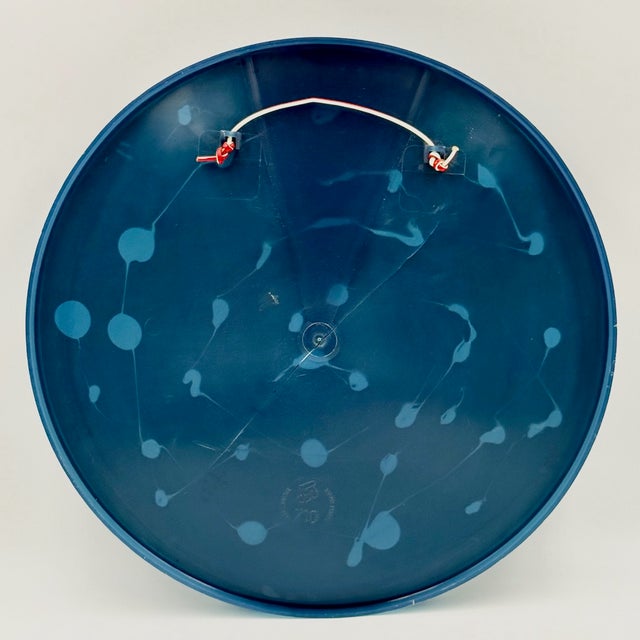 French Space Age Mirror in Acrylic by Syla, 1970s For Sale - Image 10 of 12