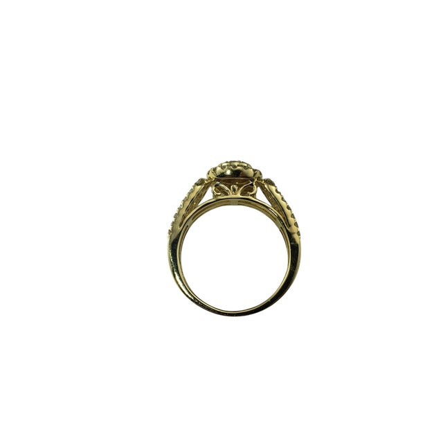 Late 20th Century 14 Karat Yellow Gold Diamond Cluster Halo Ring, Size 7 For Sale In New York - Image 6 of 8