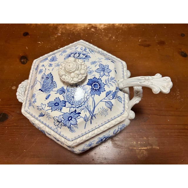 Ridgway Porcelain Antique English Staffordshire Blue Transfer Decorated Soup Tureen “Windsor Festoon” For Sale - Image 4 of 12
