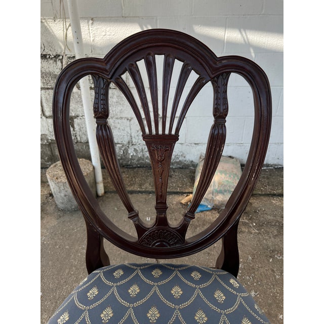 Early 20th Century Early 20th Century Dining Chairs Federal Revival Carved Mahogany Shield-Back - Set of 4 For Sale - Image 5 of 12