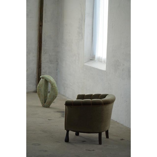 Mid-20th Century Danish Shell Lounge Chairs in Green Velvet, 1940s, Set of 2 For Sale - Image 9 of 18